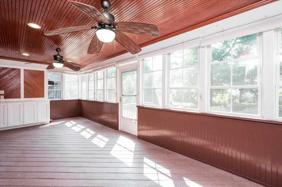 1007 Braxton Court Raleigh, NC 27606 - Photo 2 of 28 Photo 2
