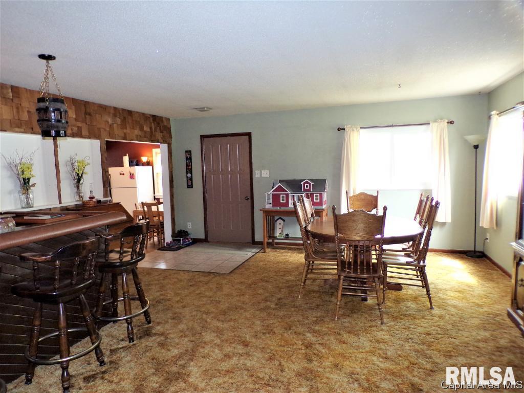 1327 Lincoln Road Monmouth, IL 61462 - Photo 15 of 27 Gallery Image 15