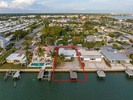 $925,000 | 1425 Corey Way South, South Pasadena, FL 33707