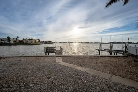 $925,000 | 1425 Corey Way South, South Pasadena, FL 33707