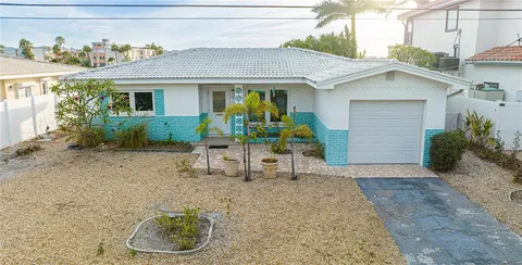 $925,000 | 1425 Corey Way South, South Pasadena, FL 33707