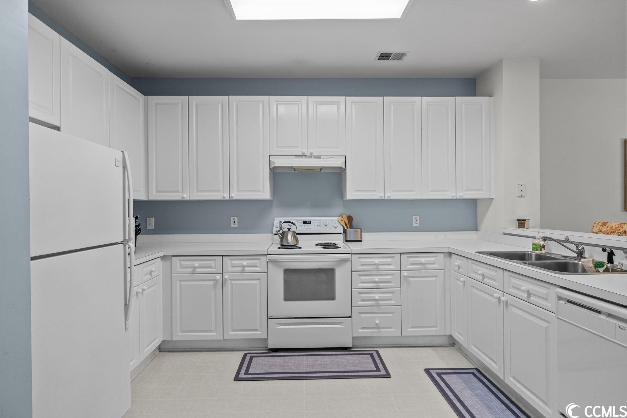 4437 Lady Banks Lane, Unit B2 Murrells Inlet, SC 29576 - Photo 6 of 40