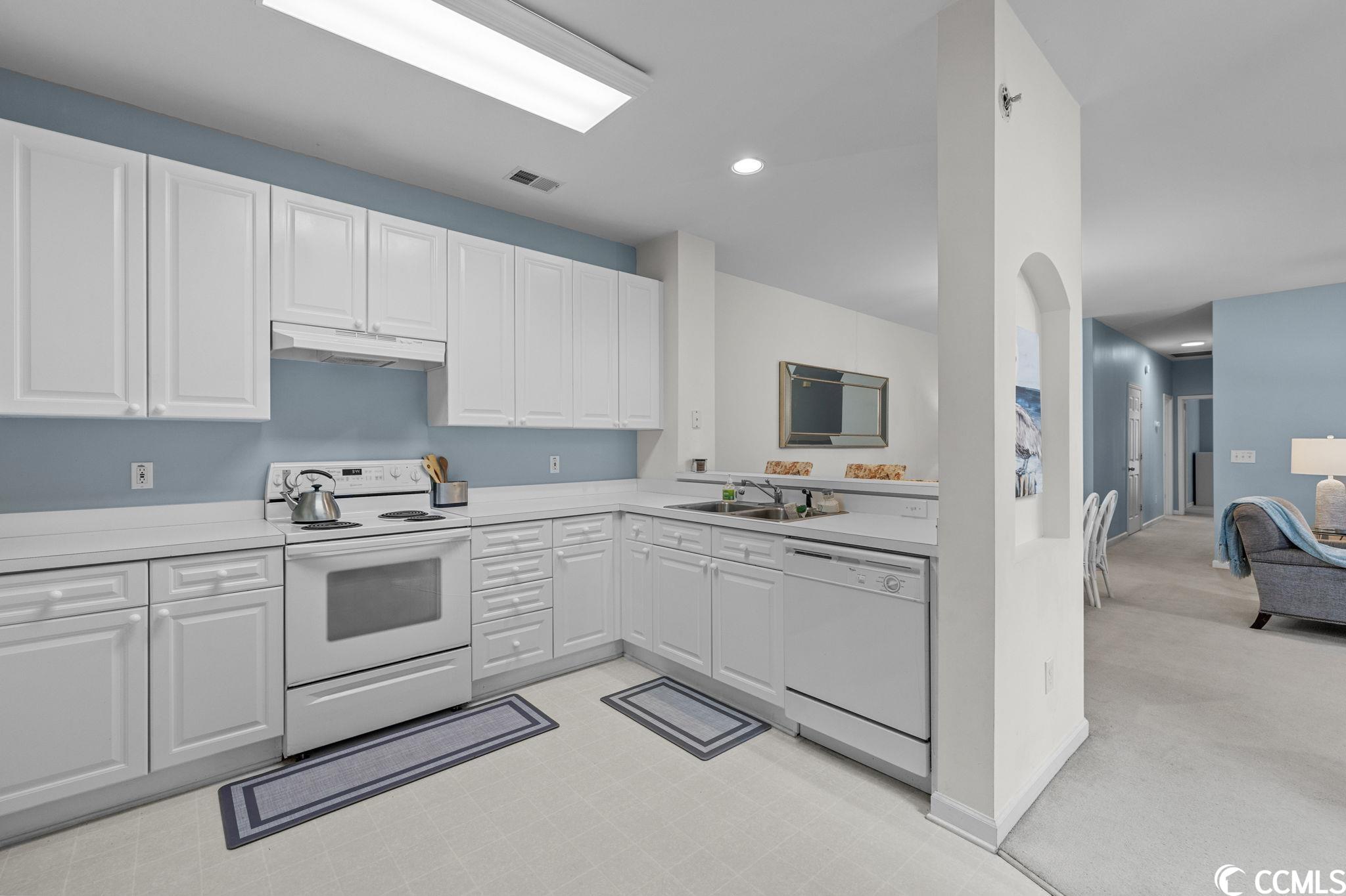 4437 Lady Banks Lane, Unit B2 Murrells Inlet, SC 29576 - Photo 7 of 40