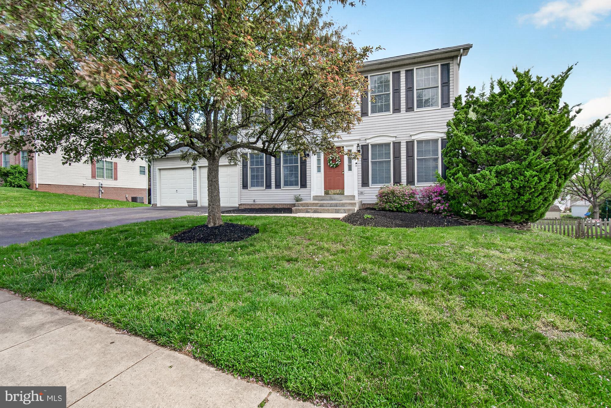 2094 East Greenleaf Drive Frederick, MD 21702 - Photo 2 of 38