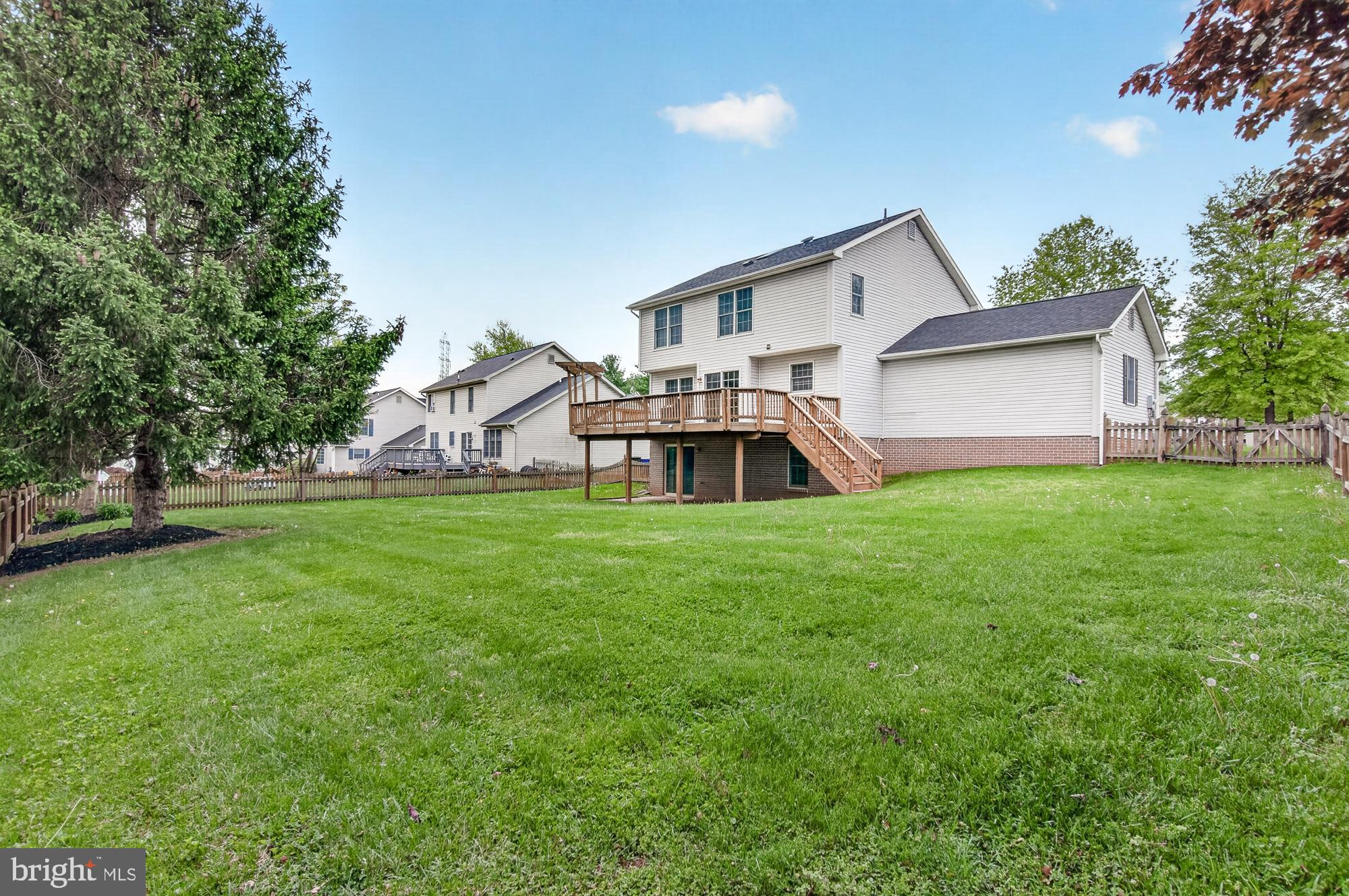2094 East Greenleaf Drive Frederick, MD 21702 - Photo 35 of 38