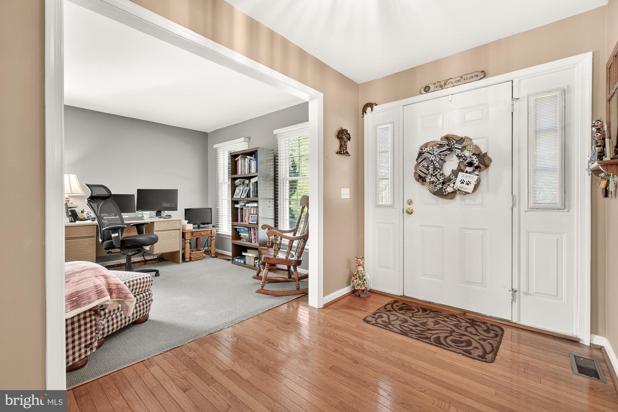 2094 East Greenleaf Drive Frederick, MD 21702 - Photo 5 of 38