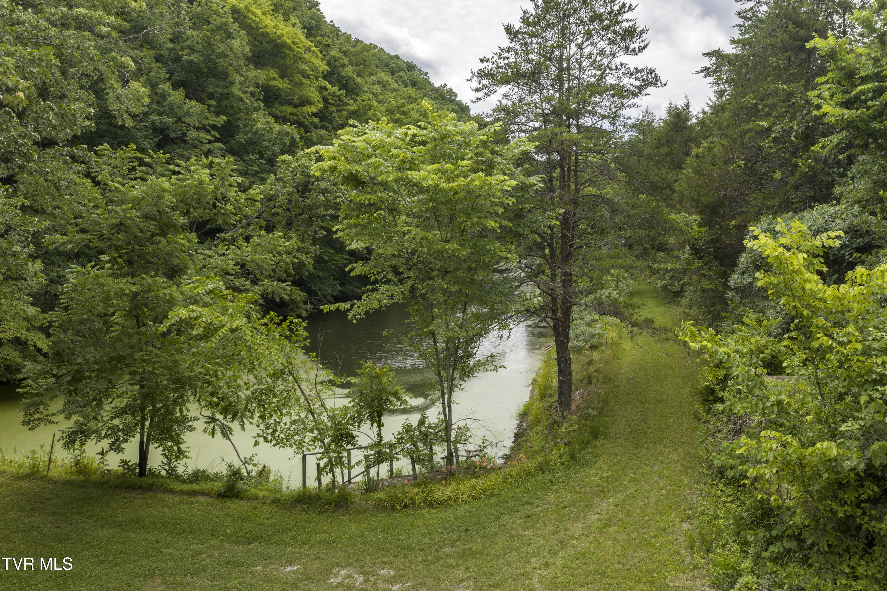 700 Piney Flats Road Piney Flats, TN 37686 - Photo 1 of 44 700-758PineyFlats-Aerials-43