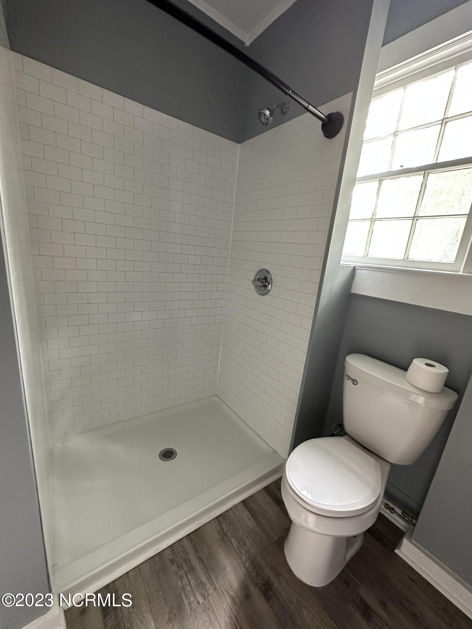 1805 Park Avenue Rockingham, NC 28379 - Photo 14 of 16 Bathroom. Tile shower