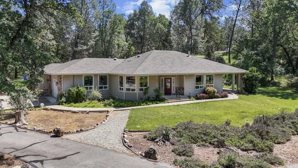 $594,000 | 11671 Mae Lane, Redding, CA 96003