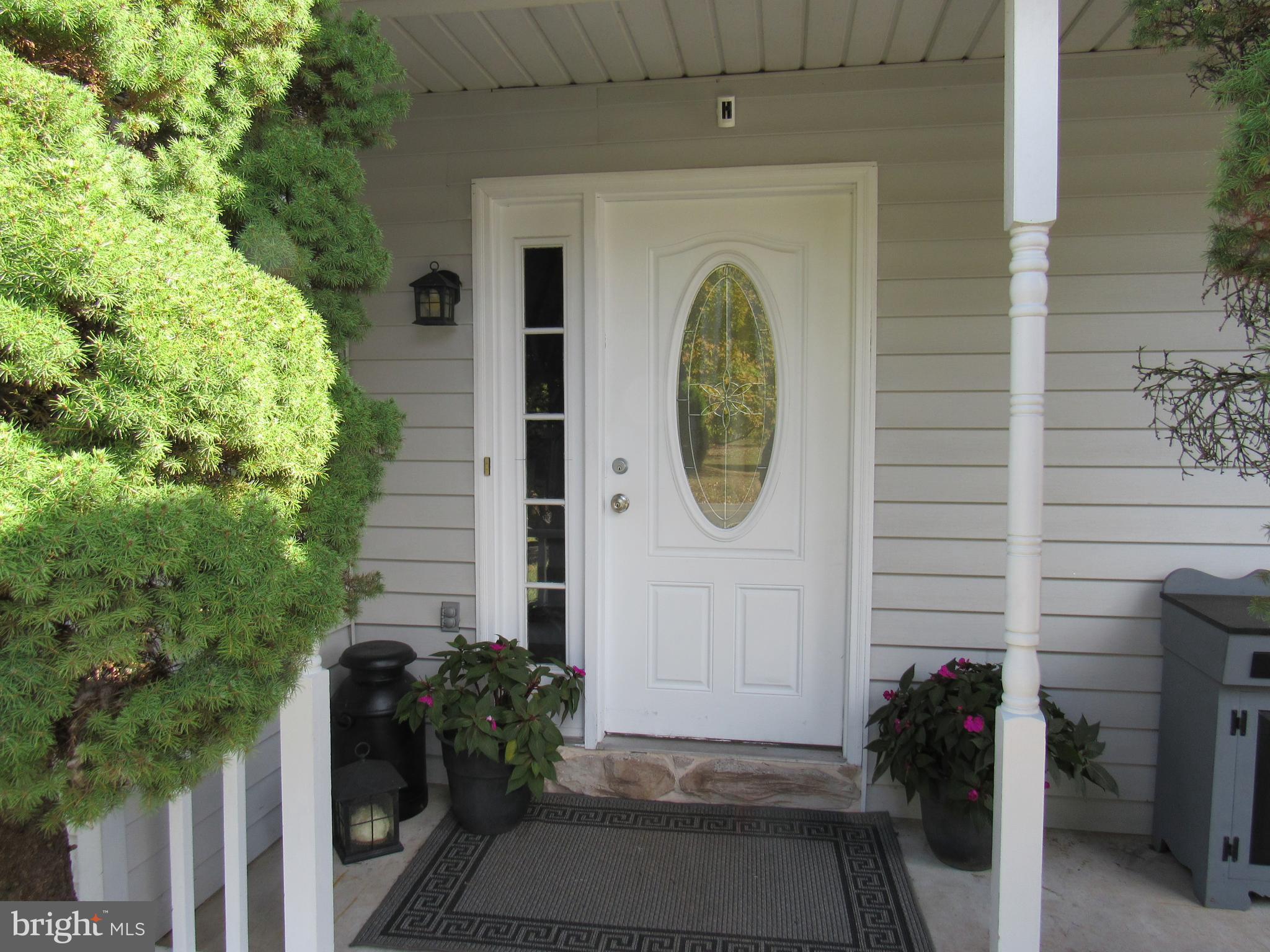 78 South Limerick Road Royersford, PA 19468 - Photo 5 of 59 front door into foyer