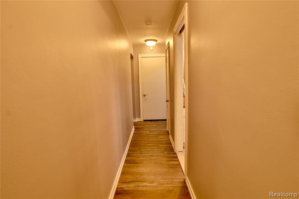 2160 Lancaster Road Bloomfield Hills, MI 48302 - Photo 18 of 28