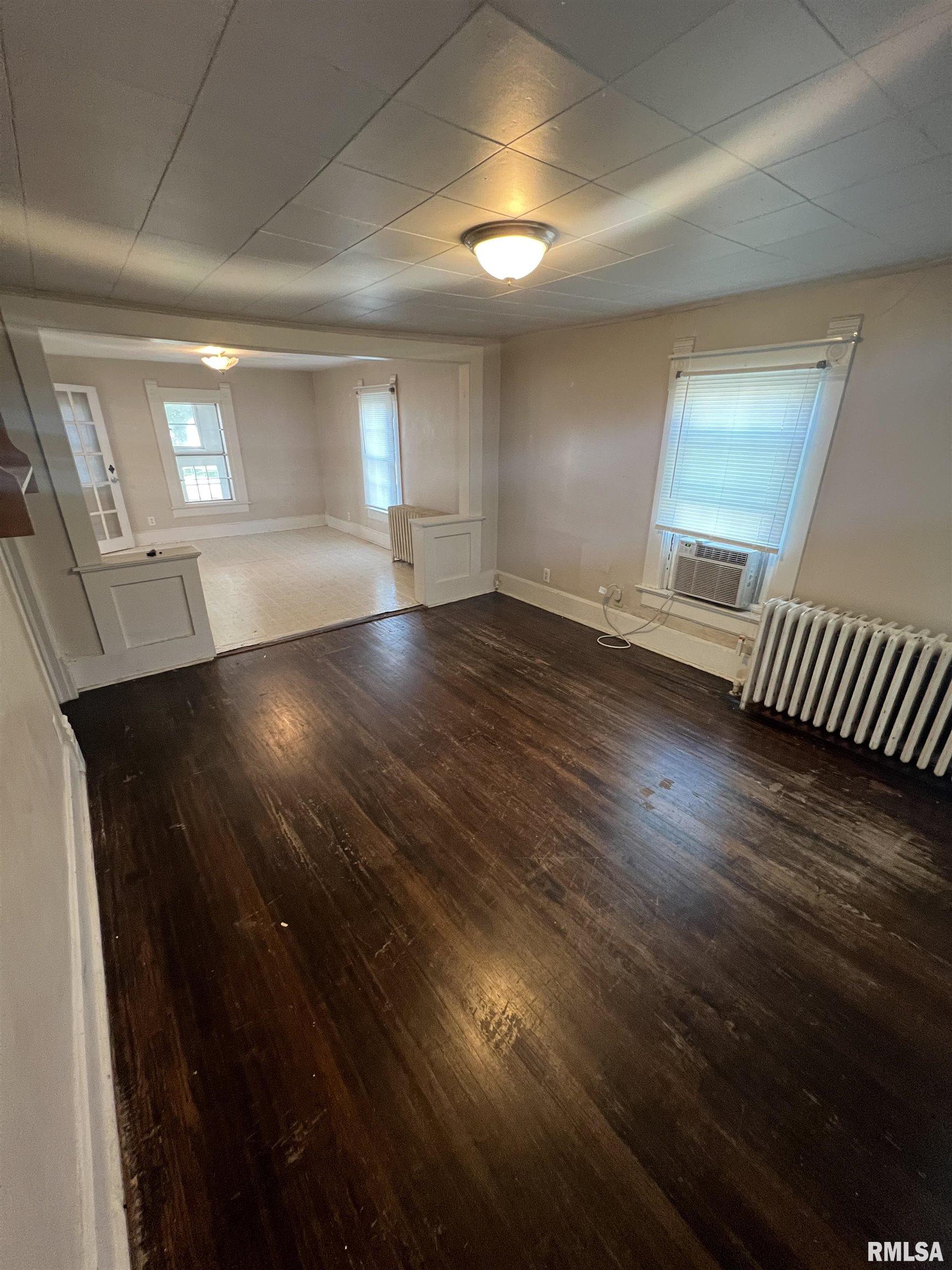 303 West Williams Street Atkinson, IL 61235 - Photo 3 of 11 Gallery Image 3