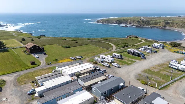 $200,000 | 1021 South Main Street, Unit 6, Fort Bragg, CA 95437