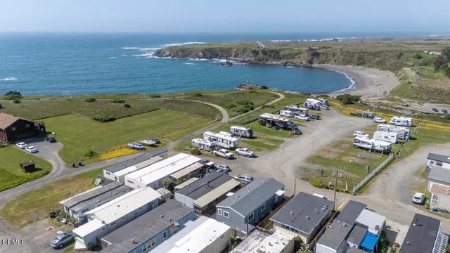 $200,000 | 1021 South Main Street, Unit 6, Fort Bragg, CA 95437