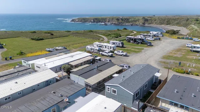 $200,000 | 1021 South Main Street, Unit 6, Fort Bragg, CA 95437