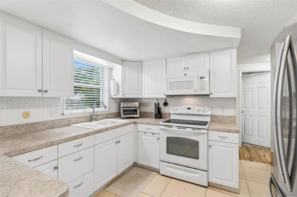 2440 Arcadia Road Holiday, FL 34690 - Photo 7 of 30