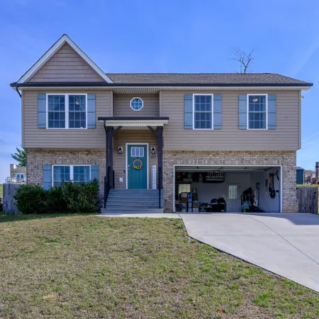$329,900 | 107 Bennett Drive, Lynchburg, VA 24501