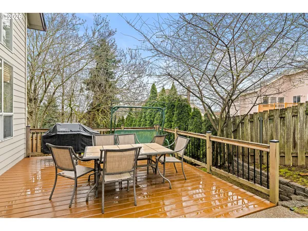 $674,900 | 14731 Southeast Landis Court, Clackamas, OR 97015