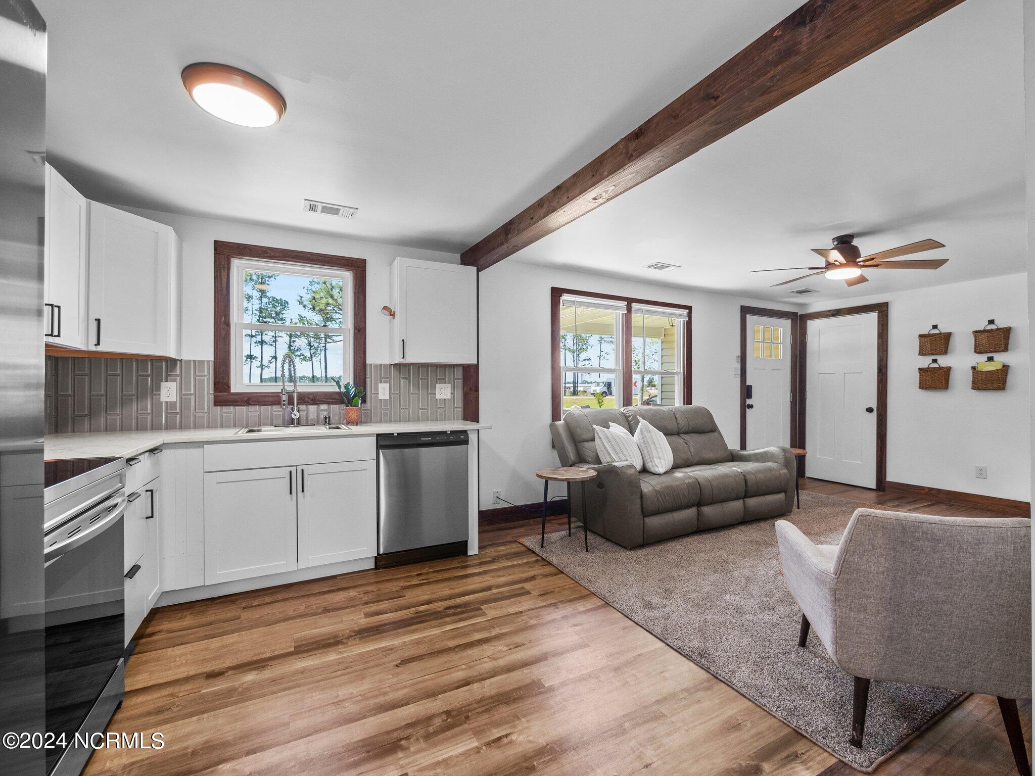444 Highway 17 Holly Ridge, NC 28445 - Photo 12 of 43 27-web-or-mls-M1B10230