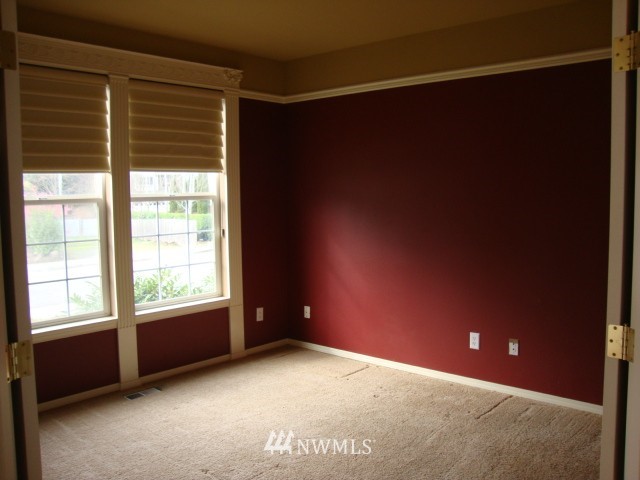 18711 32nd Avenue Southeast Bothell, WA 98012 - Photo 3 of 10 Gallery Image 3