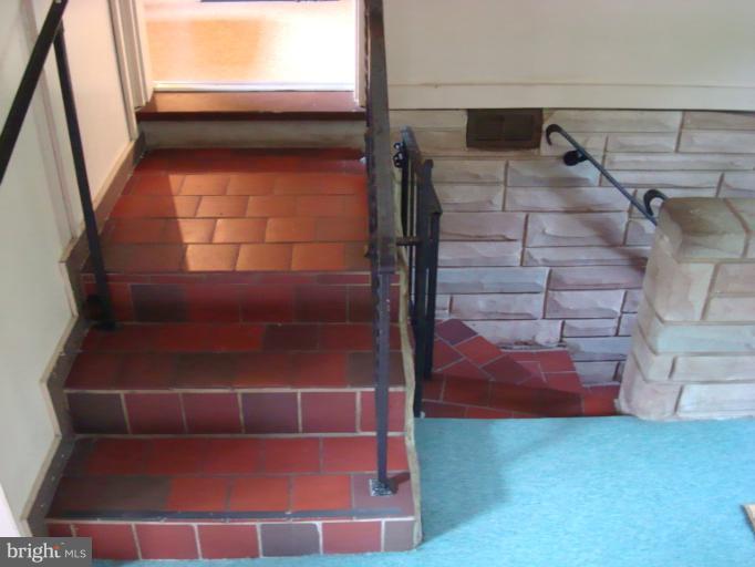 13101 Gallahan Road Clinton, MD 20735 - Photo 20 of 30 Custom tile and stone work