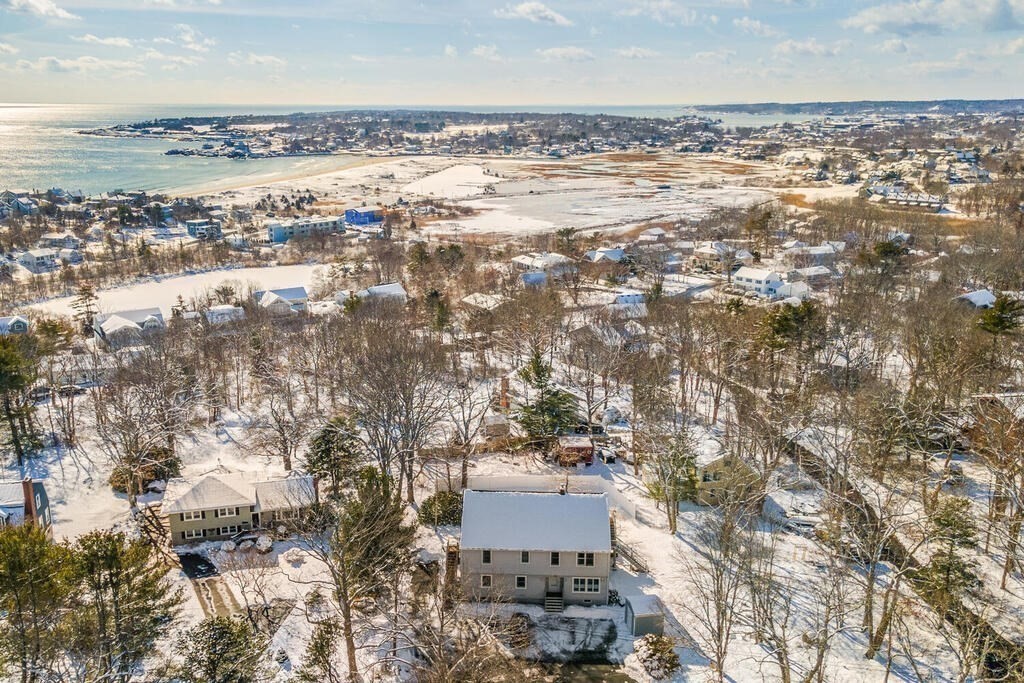 12 Oxford Road, Unit 2 Gloucester, MA 01930 - Photo 31 of 33