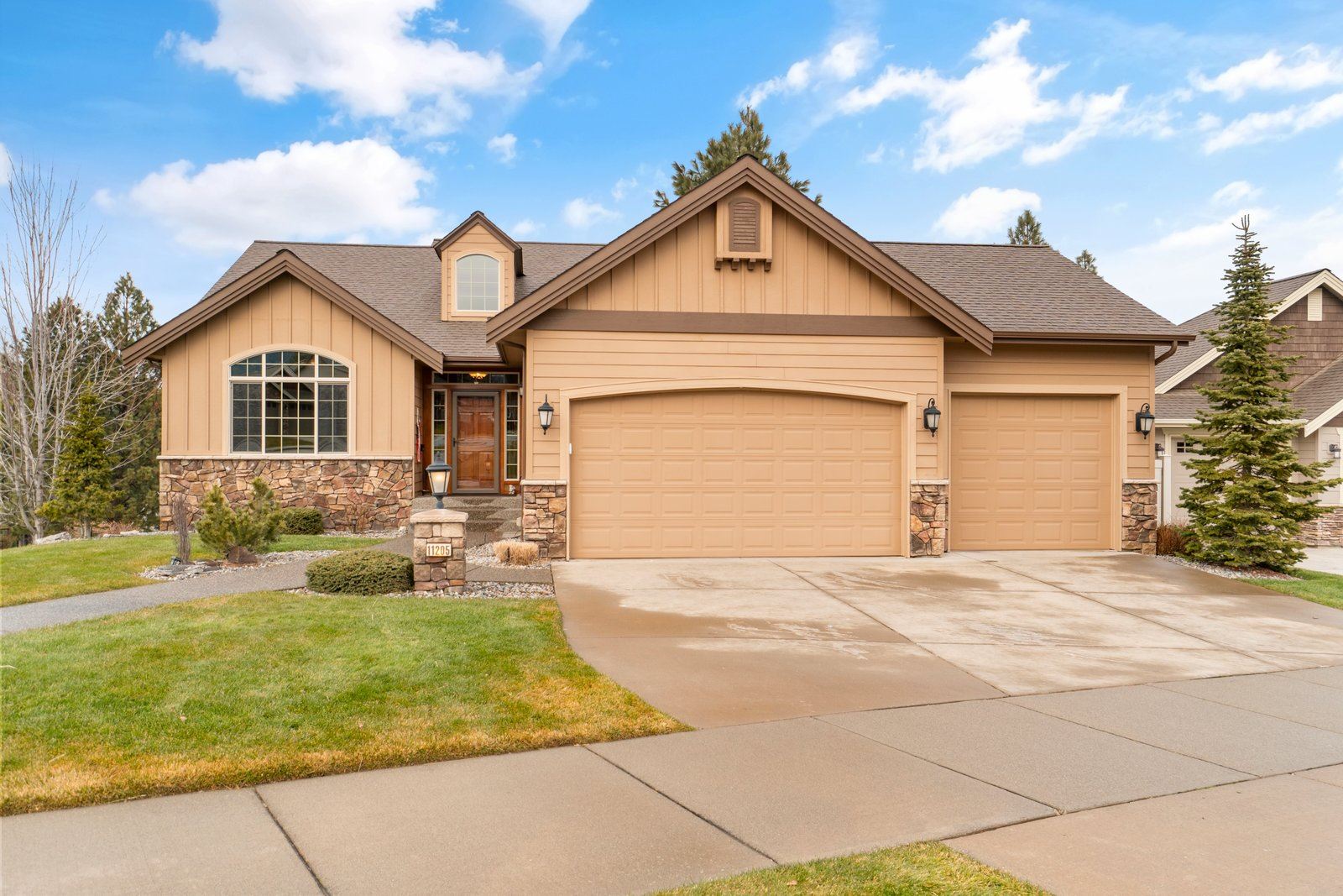 11205 East Rimrock Lane Spokane Valley, WA 99206 - Photo 1 of 36 Gallery Image 1