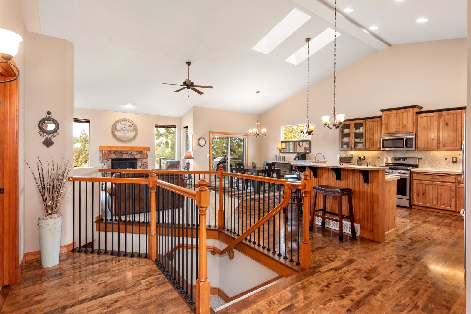 11205 East Rimrock Lane Spokane Valley, WA 99206 - Photo 4 of 36 Gallery Image 4
