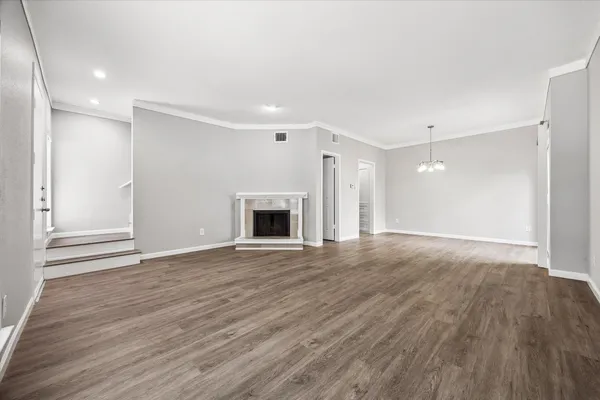 $1,500 | 2100 Tanglewilde Street, Unit 702, Houston, TX 77063