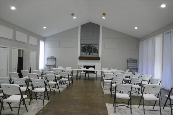 $1,500 | 2100 Tanglewilde Street, Unit 702, Houston, TX 77063