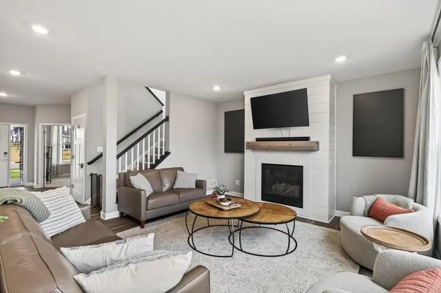 $640,000 | 22765 Wood Lane, Rogers, MN 55374