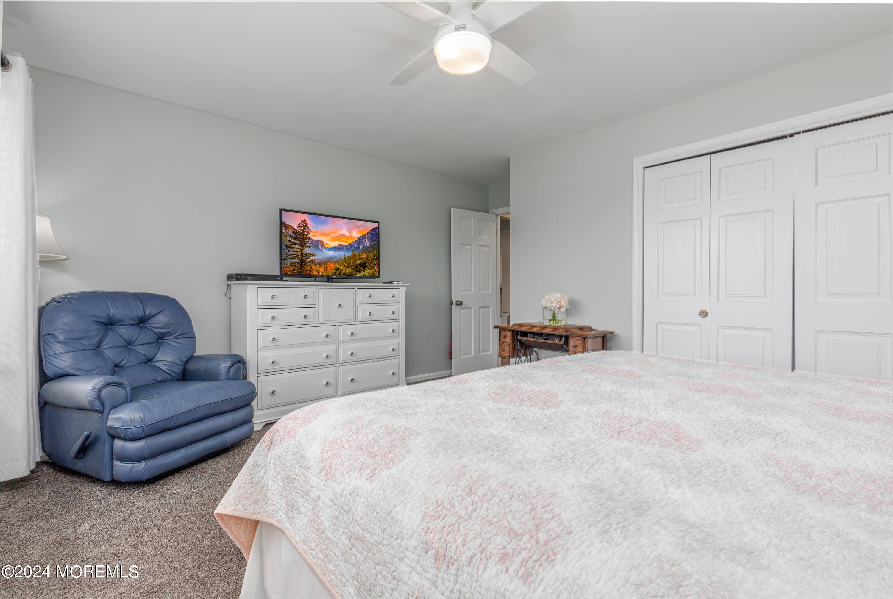 2 Sea Point Drive Point Pleasant, NJ 08742 - Photo 18 of 37 a spacious bedroom with a bed and a television