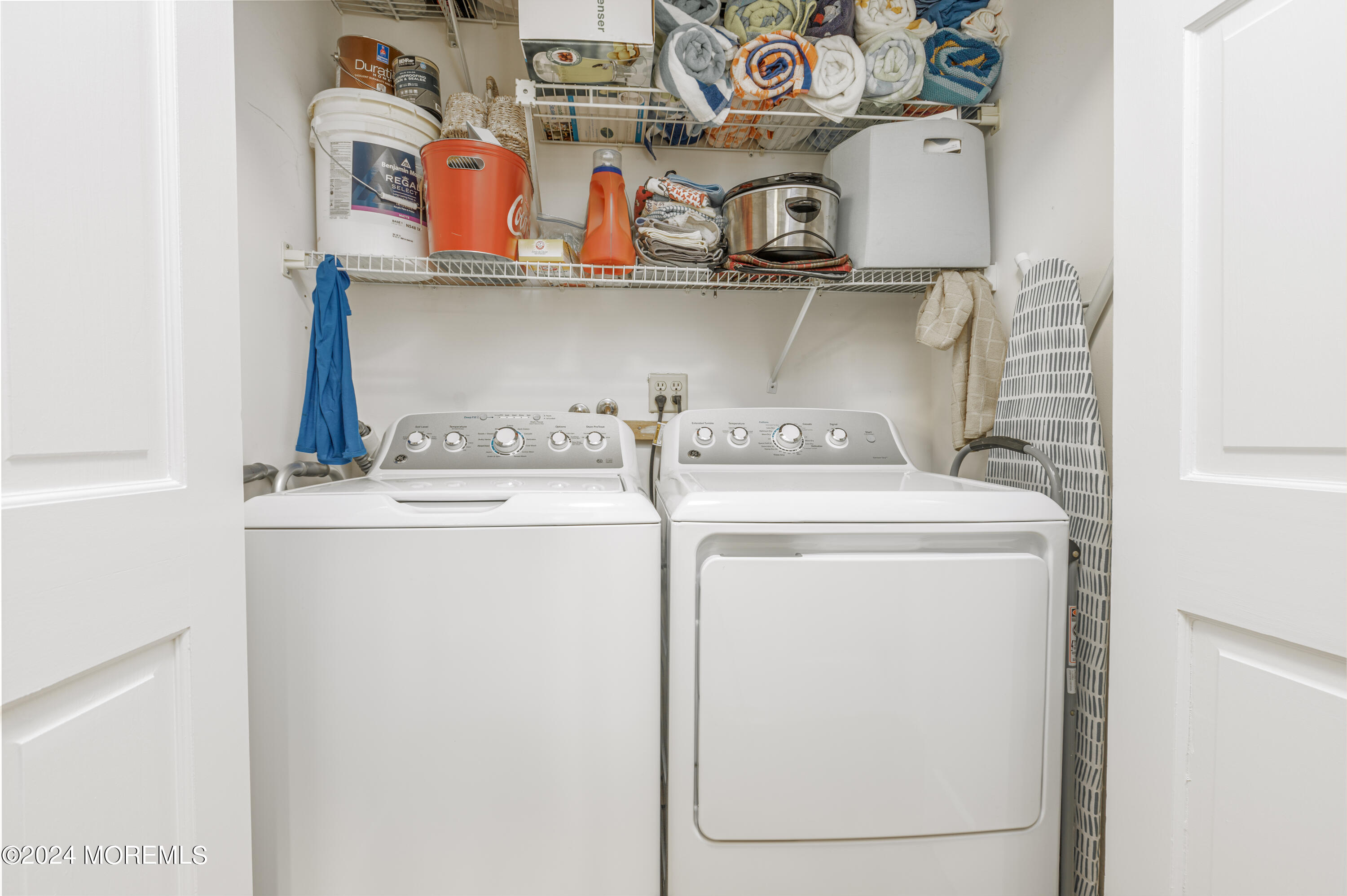 2 Sea Point Drive Point Pleasant, NJ 08742 - Photo 28 of 37 a utility room with dryer and washer