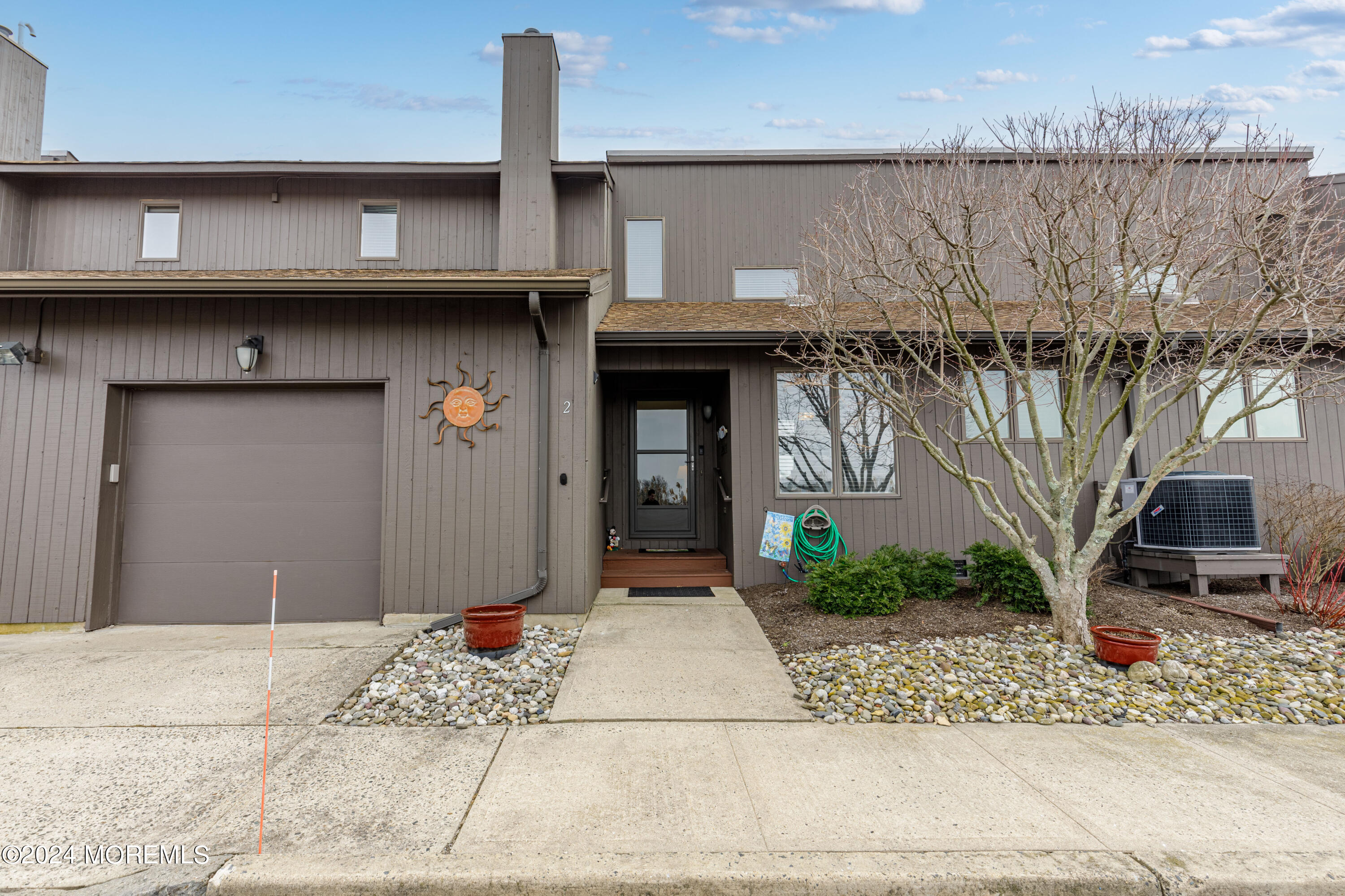 2 Sea Point Drive Point Pleasant, NJ 08742 - Photo 4 of 37 a view of a car garage