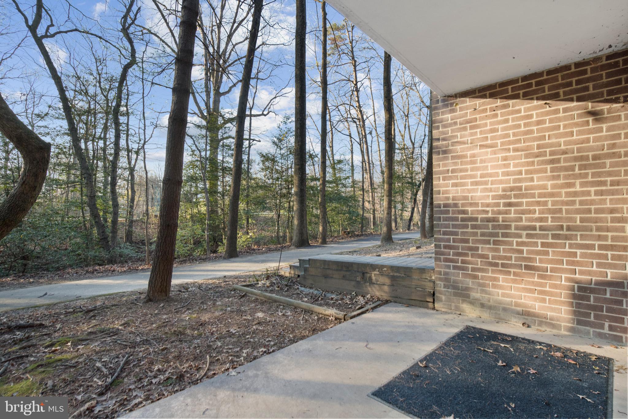 1522 Northgate Square, Unit 2A Reston, VA 20190 - Photo 22 of 37 Gallery Image 22