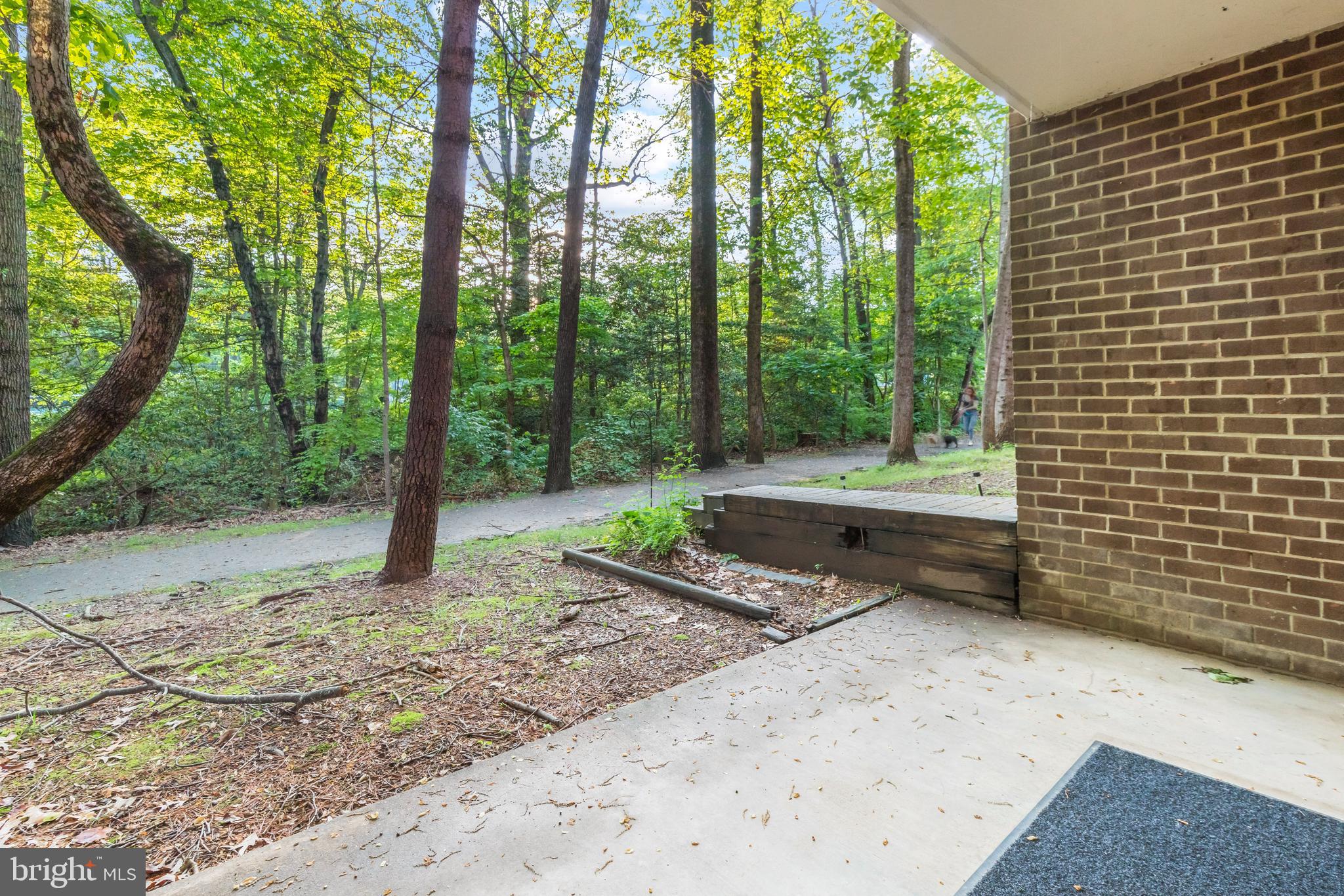 1522 Northgate Square, Unit 2A Reston, VA 20190 - Photo 27 of 37 Gallery Image 27