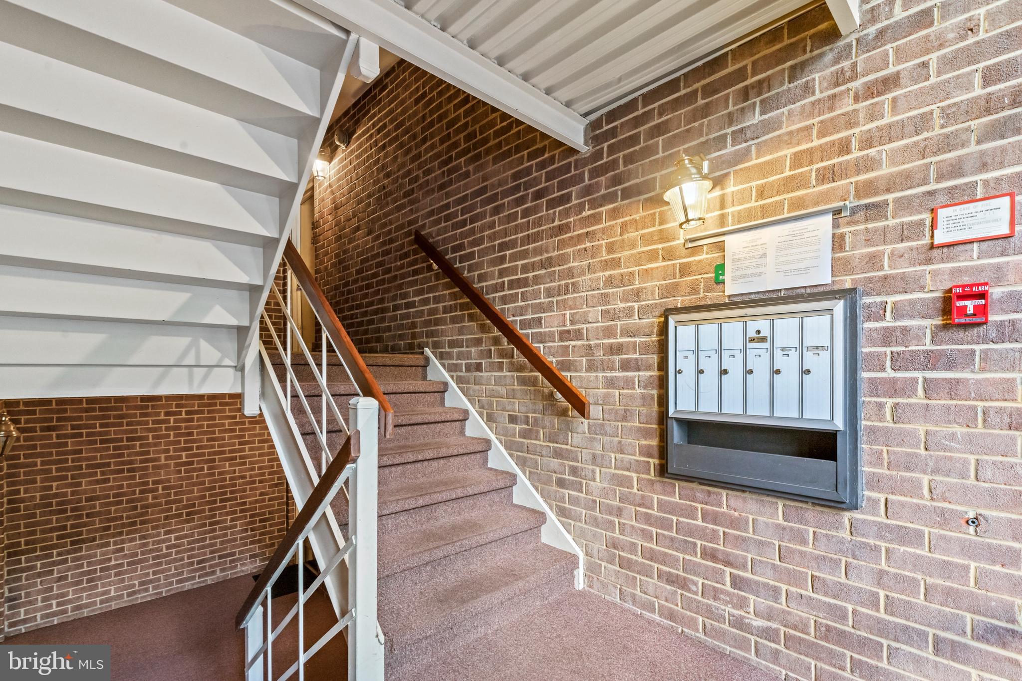 1522 Northgate Square, Unit 2A Reston, VA 20190 - Photo 29 of 37 Gallery Image 29