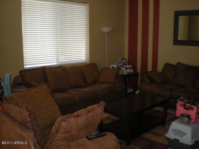 9391 West Payson Road Tolleson, AZ 85353 - Photo 3 of 6 LIVING ROOM
