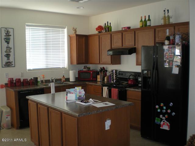 9391 West Payson Road Tolleson, AZ 85353 - Photo 5 of 6 KITCHEN