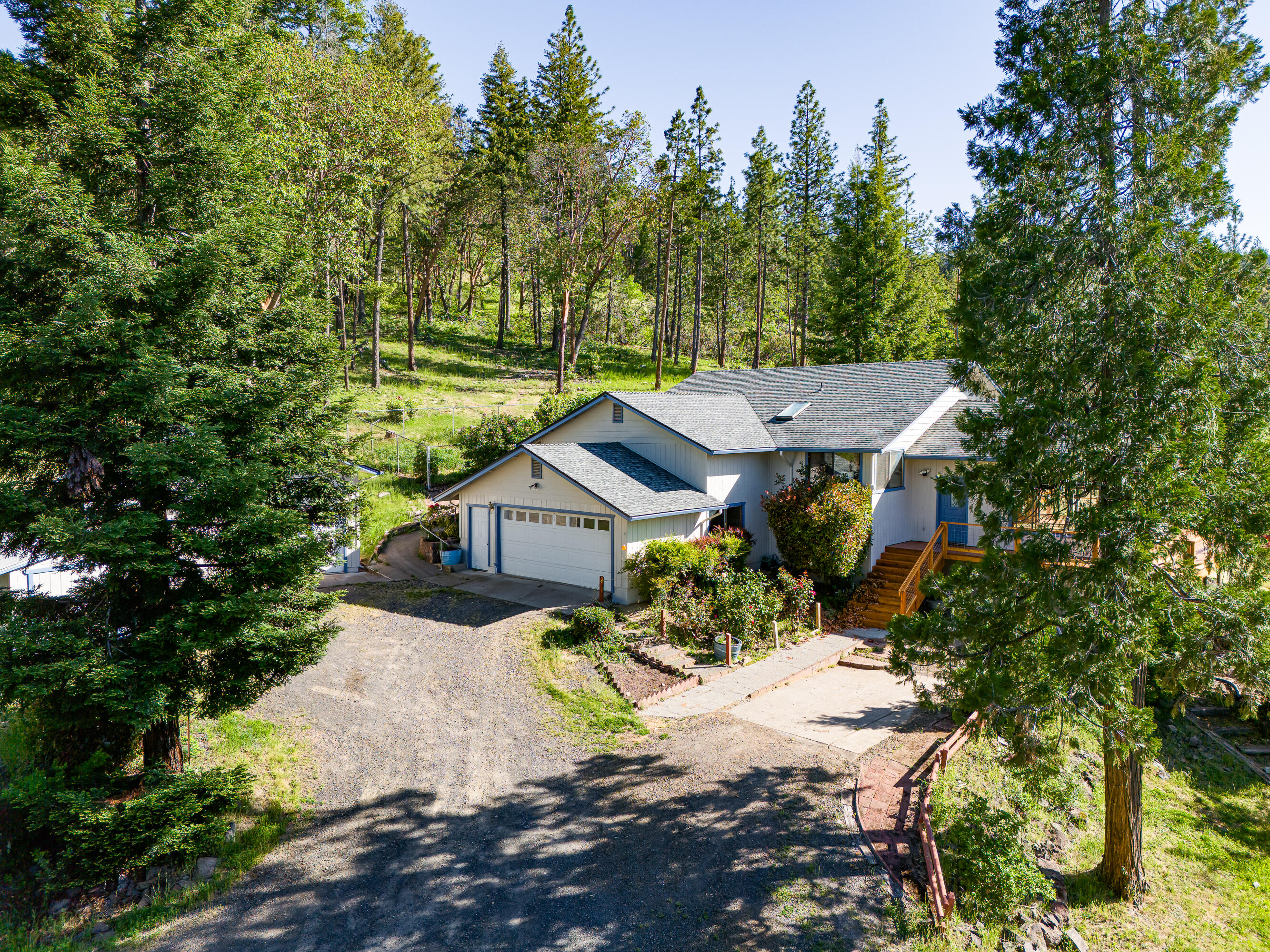 1306 Lewis Road Prospect, OR 97536 - Photo 47 of 66 2