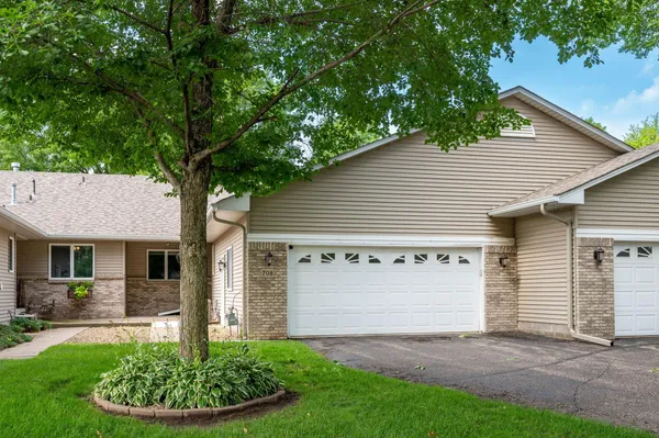 $292,000 | 708 West 4th Street, Monticello, MN 55362