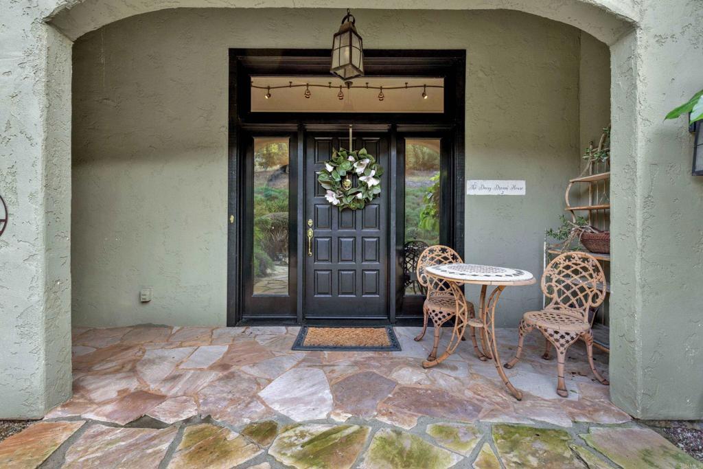 2691 Daisy Lane Fallbrook, CA 92028 - Photo 9 of 73