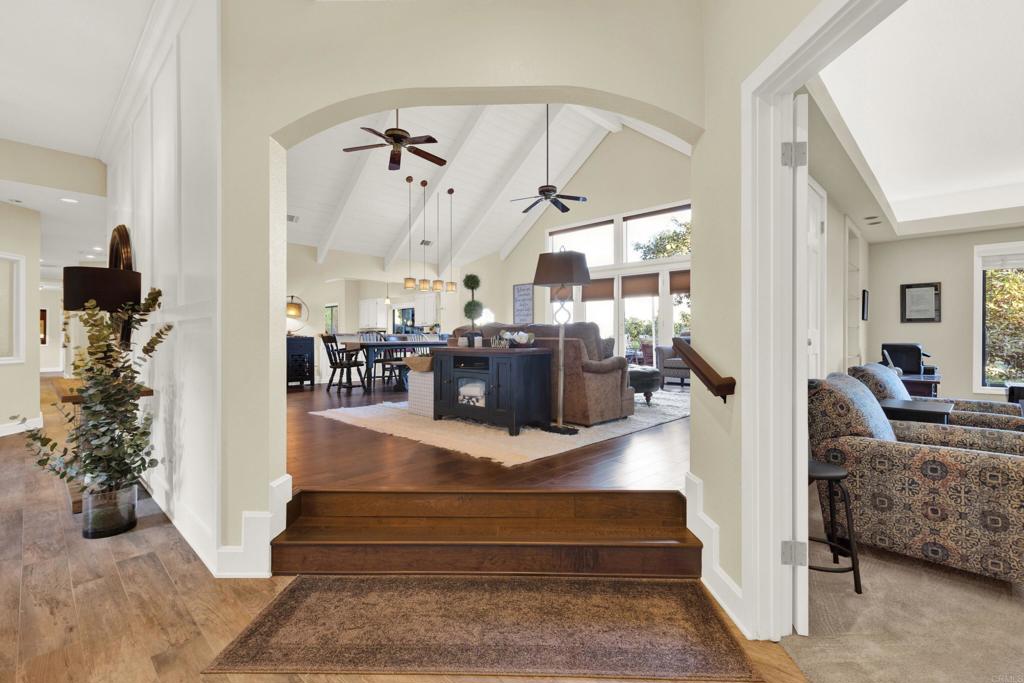 2691 Daisy Lane Fallbrook, CA 92028 - Photo 10 of 73