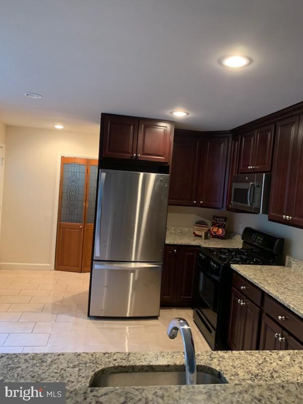 12921 Moray Road Silver Spring, MD 20906 - Photo 7 of 20 Kitchen_New Refrigerator
