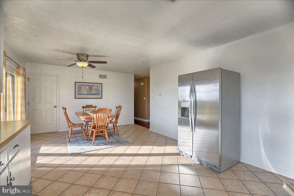693 North Erisman Road Manheim, PA 17545 - Photo 23 of 47 Plenty of space in this kitchen