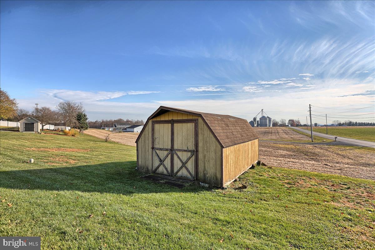 693 North Erisman Road Manheim, PA 17545 - Photo 45 of 47