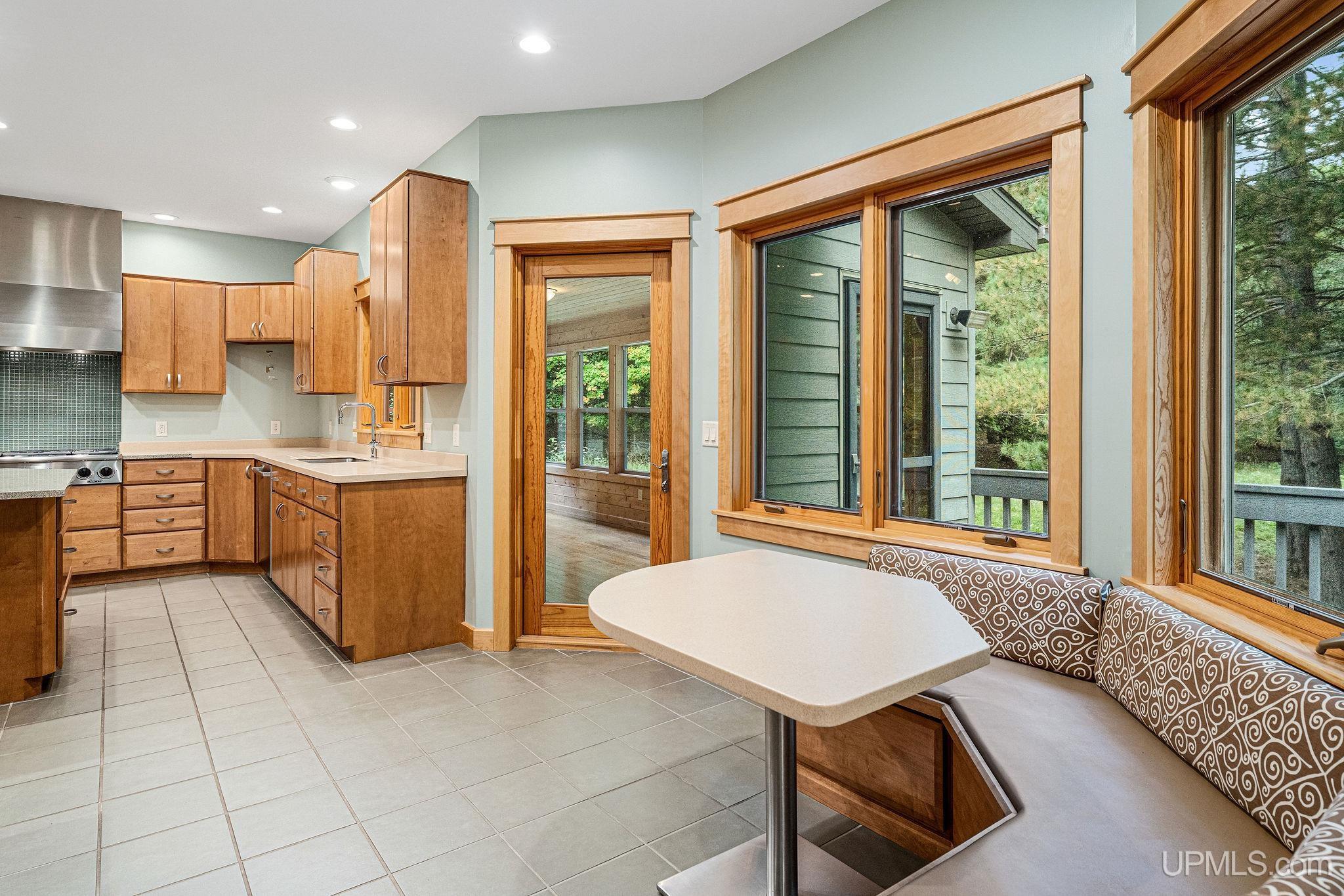 125 Chapel Ridge Road Marquette, MI 49855 - Photo 20 of 71 Gallery Image 20