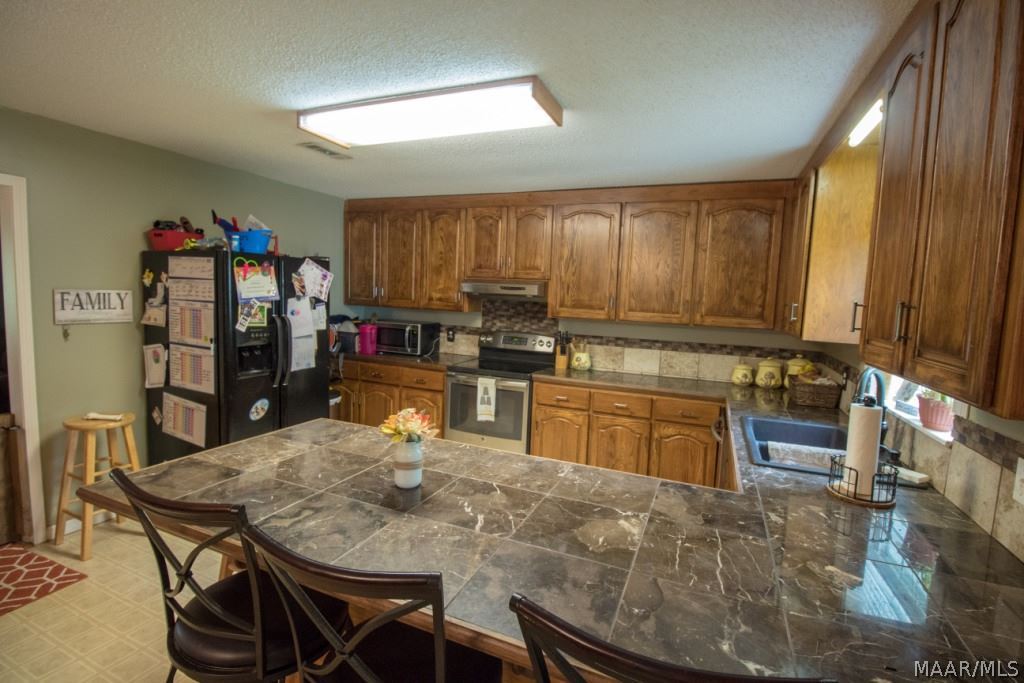 332 Settlement Road Hartford, AL 36344 - Photo 11 of 31 Gallery Image 11