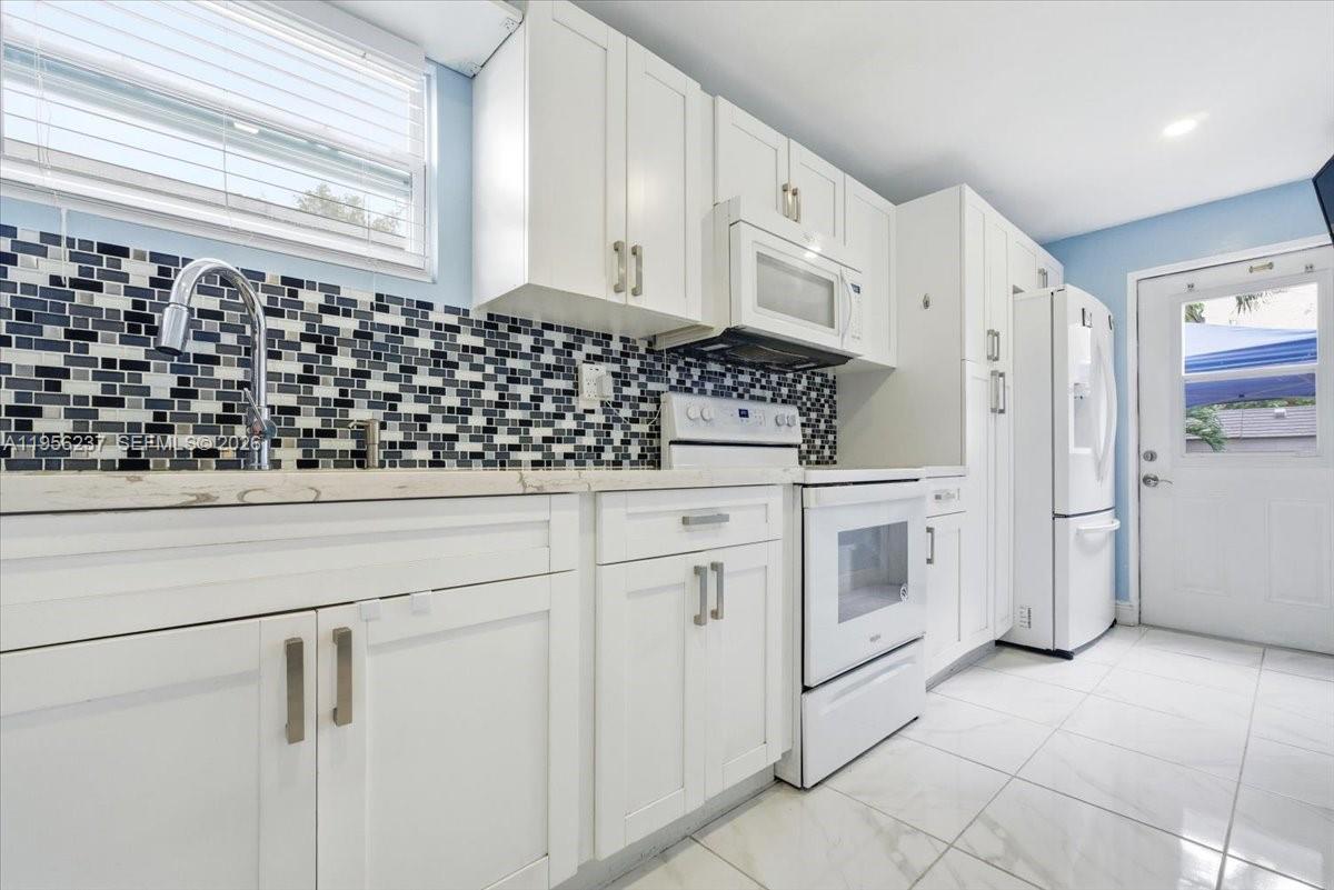 3554 Southwest 26th Street Miami, FL 33133 - Photo 12 of 30