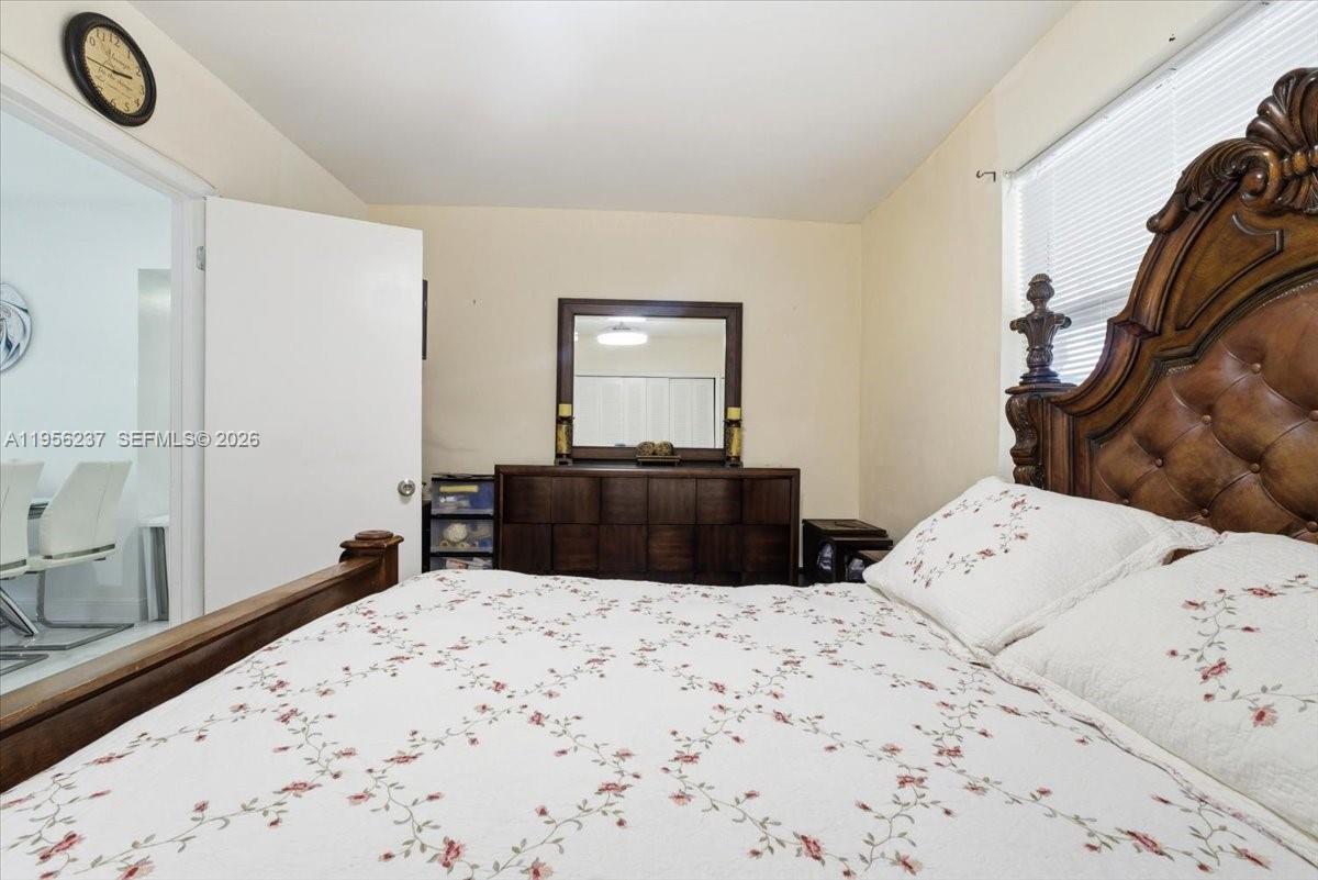 3554 Southwest 26th Street Miami, FL 33133 - Photo 28 of 30